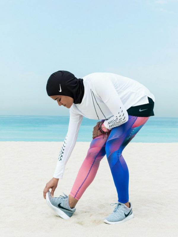 Brand Ini Hadirkan Pakaian Olahraga Khusus Atlet Berhijab (Foto: whowhatwear)