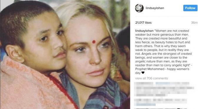 Lindsay Lohan menuliskan hadis Nabi Muhammad SAW, dalam rangka merayakan Hari Perempuan Internasional. (Instagram/lindsaylohan)