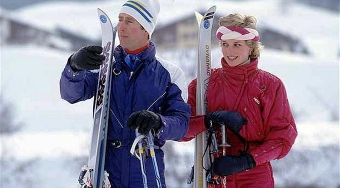 Pangeran Charles adalah penggemar olah raga ski (Royal Fans)