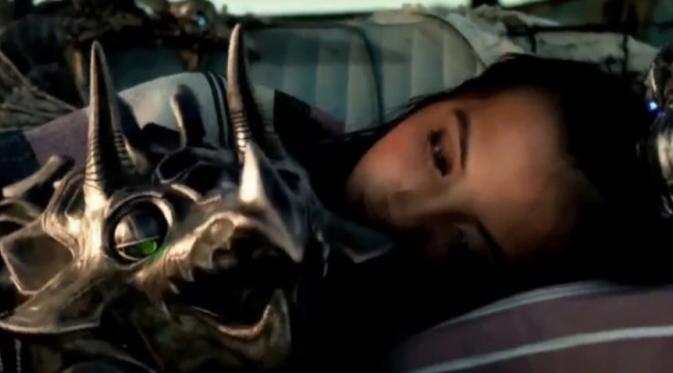 Ada robot bayi dinosaurus di trailer film Transformers: The Last Knight (Via: slahsfilm)