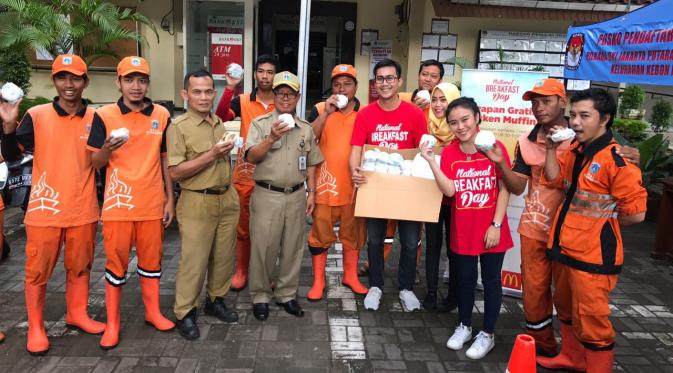 McDonald's Indonesia menghadirkan National Breakfast Day yang memberikan sarapan gratis kepada masyarakat.