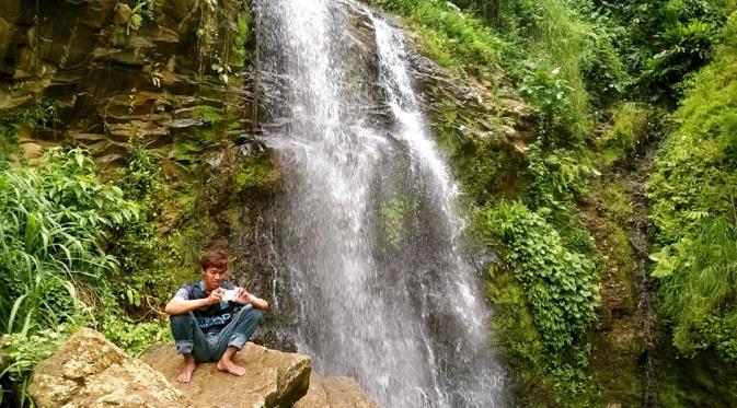 Air Terjun Watu Gompeng, Kudus, Jawa Tengah. (amixmhs/Instagram)