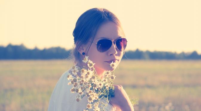 Berikut lima manfaat menggunakan sunglasses selain sebagai aksesori untuk menyempurnakan penampilan.(Foto: static.pexels.com)