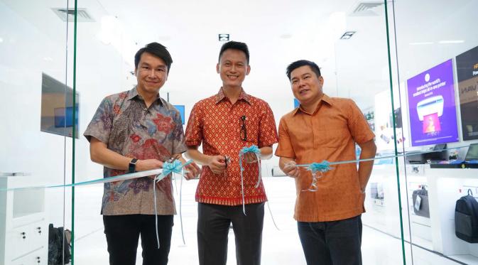 Opening Service Center HP Indonesia di Mangga Dua