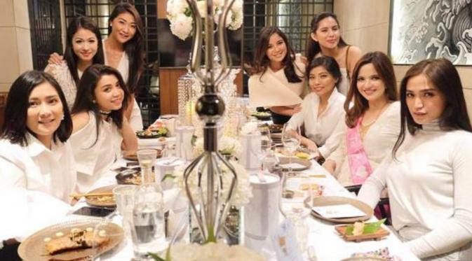 Nia Ramadhani saat acara baby shower (Instgaram/@ramadhaniabakrie)