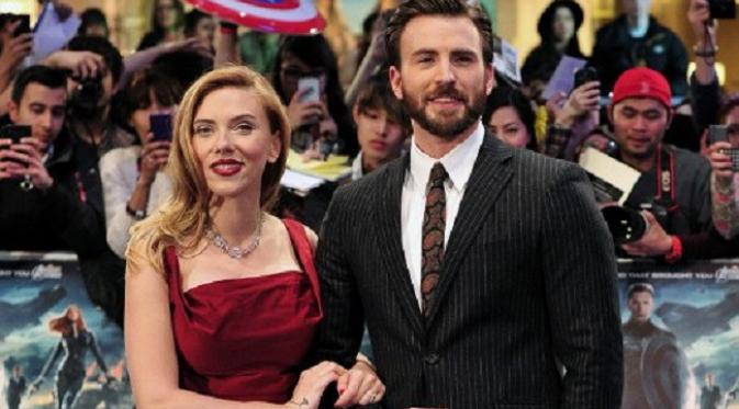Scarlett Johansson dan Chris Evans dikabarkan pacaran. (Foto: AFP)