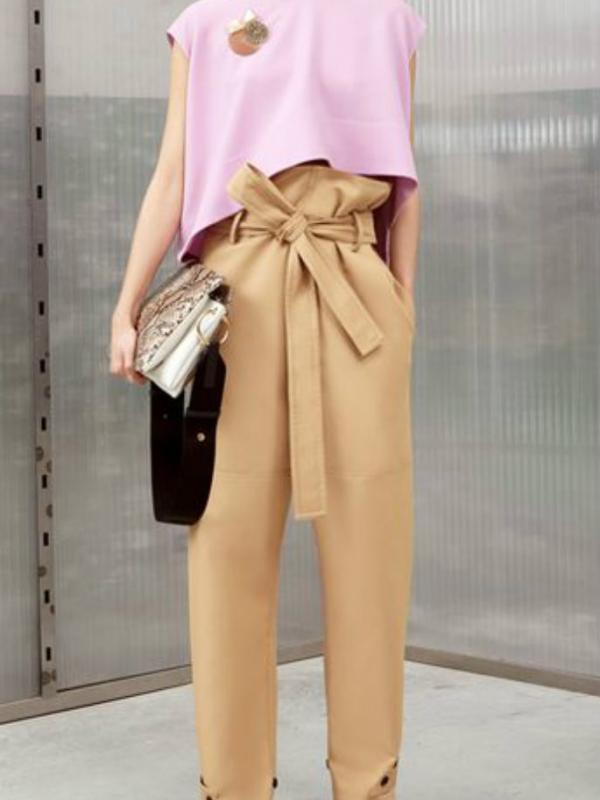  Paper bag pants, tren celana terbaru. (Foto: Pinterest)
