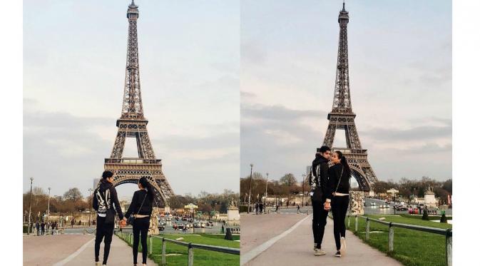 Al Ghazali dan Alyssa Daguise di depan menara Eiffel.
