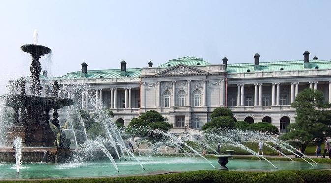 Istana Akasaka (Wikipedia)