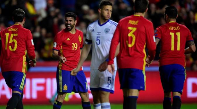 Spanyol sukses menghantam Israel 4-1. (AFP/Miguel Riopa)