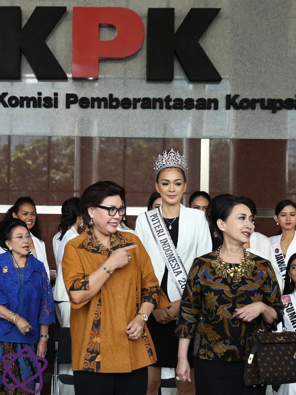 Finalis Puteri Indonesia 2017 mendapat pembekalan oleh KPK (Bambang E. Ros/bintang.com)