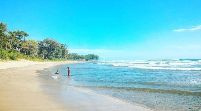 Pantai Sindangkerta, Tasikmalaya, Jawa Barat. (winda_mutiara/Instagram)