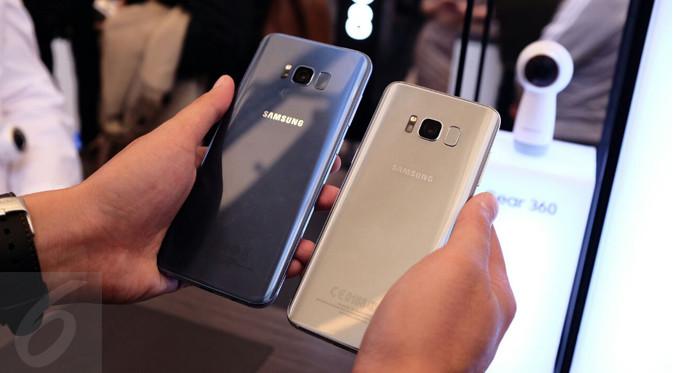 Bodi Belakang Samsung Galaxy S8 dan Galaxy S8 Plus. Liputan6.com/Iskandar