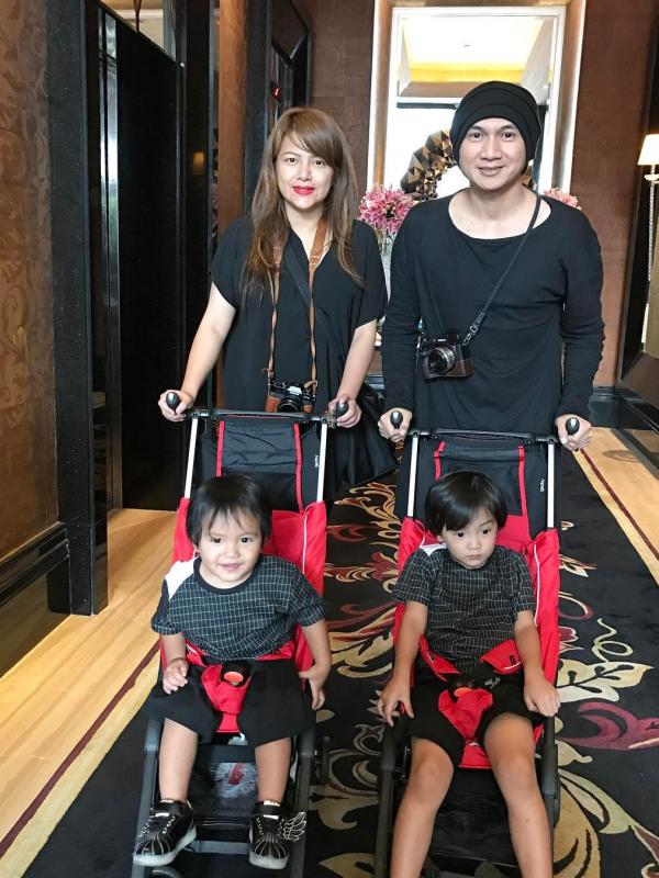 Anji, Wina dan anak-anak mereka [foto: instagram/anji.manji]