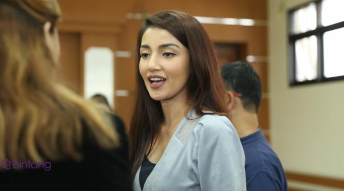 Tsania Marwa di ruang persidangan. (Nurwahyunan/Bintang.com)