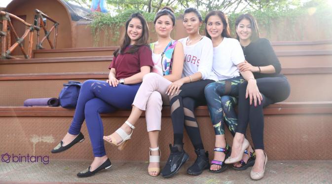 Girls Squad, bukan nama sebuah Girl Band ataupun grup musik melainkan sekumpulan selebriti dan sosialita. Mereka adalah Jessica Iskandar, Marshanda, Chacha Frederica, Nia Ramadhani, Dr. Irene, Karenina Sunny, dan lainnya. (Adrian Putra/Bintang.com)