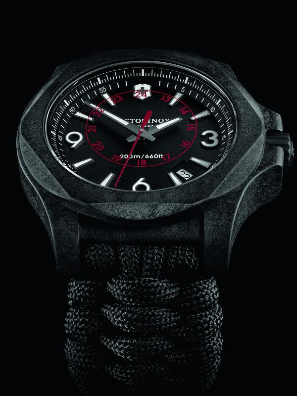 Jam tangan I.N.O.X Carbon. 