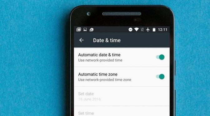 Cek pengaturan data dan waktu di smartphone (Sumber: Android Pit)