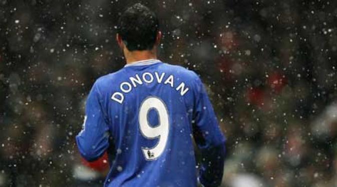 Landon Donovan saat menjalani masa peminjaman di Everton. (AFP PHOTO / GLYN KIRK)
