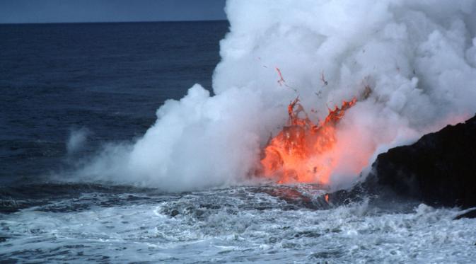 Ilustrasi Gunung Api di Laut (Wikipedia)