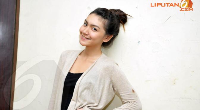Melody merupakan salah satu penyanyi yang terlibat di album kompilasi 'Sahabat Tak Pernah Hilang' (Liputan6.com/Panji Diksana)