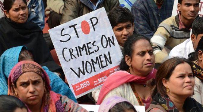 Demo menolak kekerasan terhadap perempuan di India  (Telegraph.co.uk)