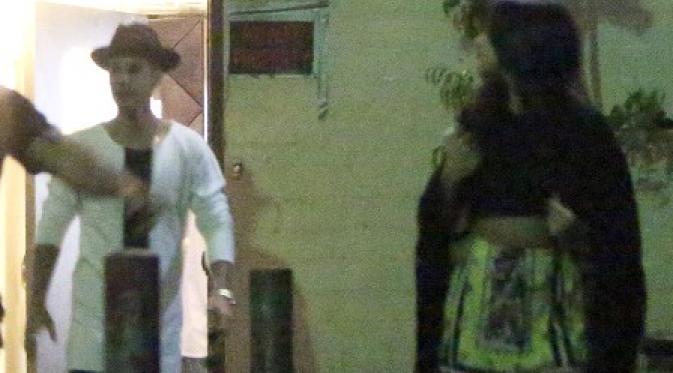 Kencan, Justin Bieber-Selena Gomez Makan Malam Dan Nonton Bareng ...