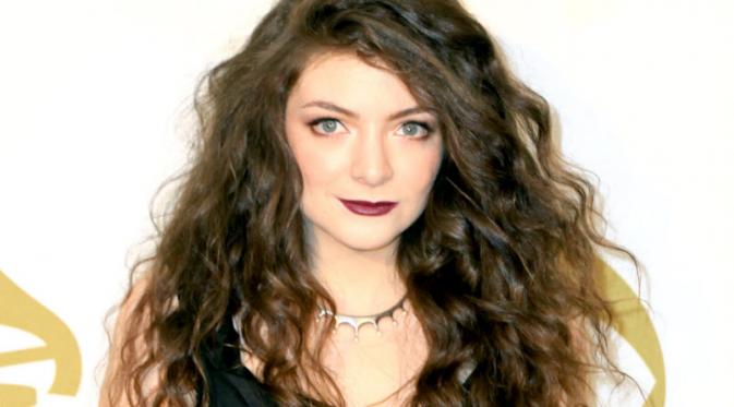Lorde Khawatir Lagunya Tidak Lagi Disukai