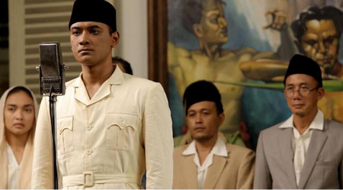 Rumah Produksi Multivision Plus (MVP) Pictures kembali memutar film `Soekarno: Indonesia Merdeka`. 