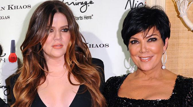 Khloe Kardashian lagi-lagi terlibat pertengkaran dengan Kris Jenner. Ia bahkan tidak lagi menggangap Kris Jenner sebagai ibunya.