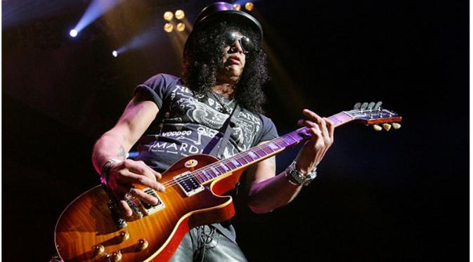 Slash, meski sudah keluar, adalah bagian tak terpisahkan dari Guns N' Roses.