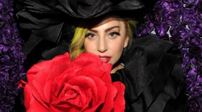 Lady Gaga (E!)