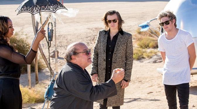 Danny DeVito didaulat bermain dalam video One Direction 