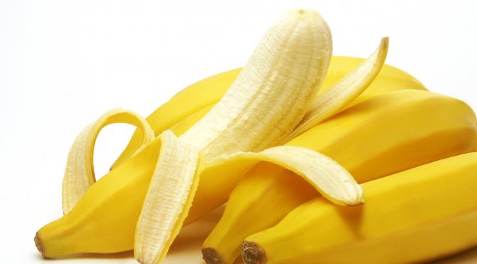 Tak hanya daging buah, kulit pisang bisa dikonsumsi (Foto: www.extremenaturalhealth.com)