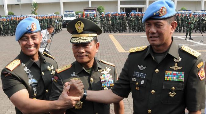 Mayjen TNI Andika Perkasa (kiri). (Puspen TNI)