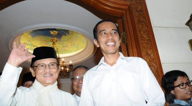 BJ Habibie dan Jokowi. (Liputan6.com/Herman Zakharia)