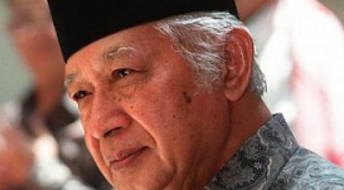 Soeharto, lahir 8 Juni 1921, sosok presiden yang mendapat julukan bapak pembangunan itu  tak lepas dari kontroversi. Dimasa kejayaannya Soeharto begitu disegani di ASEAN (Istimewa)
