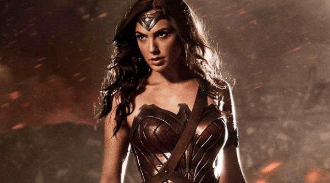 Wonder Woman oleh Gal Gadot dalam Batman V Superman: Dawn of Justice.