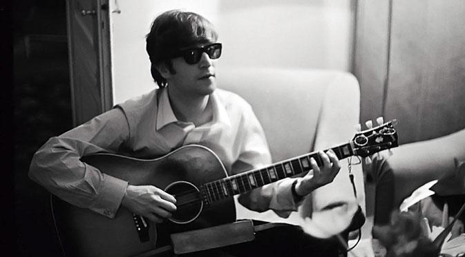 John Lennon (Pinterest)