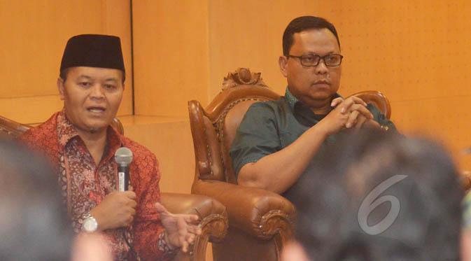 Wakil Ketua MPR Hidayat Nur Wahid bersama Wakil Ketua Komisi II DPR Lukman Edy menjadi pembicara pada dialog yang bertema 
