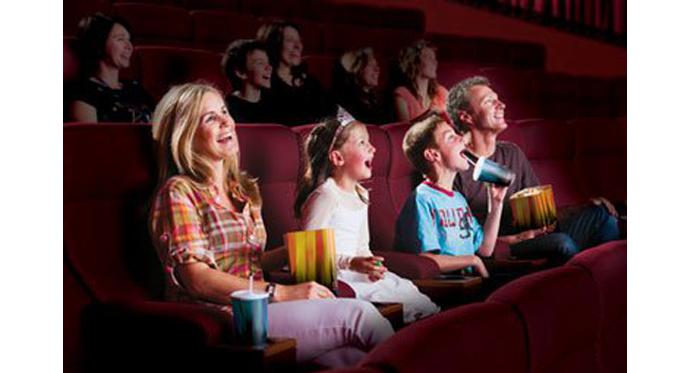 Bagi seorang pecinta film, kegiatan menonton film adalah sesuatu yang sangat sakral karena film adalah tempat keajaiban-keajaiban terjadi.