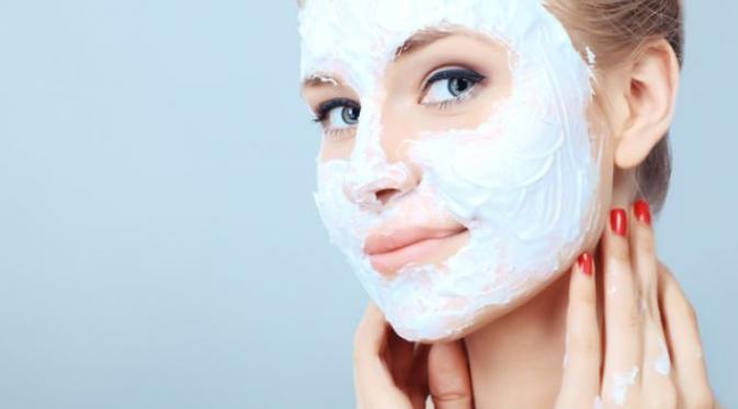 Berikut cara mudah membuat masker wajah untuk kecantikan wajah. 
