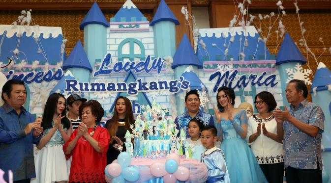 Kebersamaan Angel Karamoy dan Steven Rumangkan saat ulang tahun anak mereka