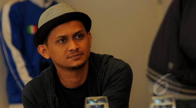 Juri Indonesian Short Film Festival 2015, Sidi Saleh saat konferensi pers di SCTV Tower, Jakarta, Selasa (24/3). Dalam rangka merayakan ulang tahun ke-25, SCTV menggelar kompetisi film pendek yakni ISFF 2015. (Liputan6.com/Faisal R Syam)