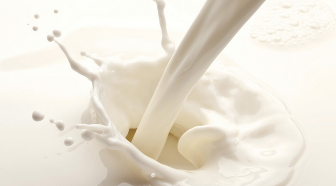 Dikenal baik untuk tulang, kini peneliti sebutkan manfaat susu baik untuk otak. (Foto: myglamosphere.com)