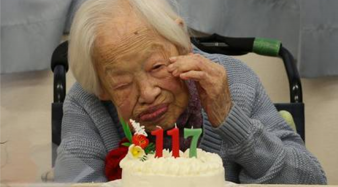 Misao Okawa, wanita tertua dunia berusia 117 tahun. (Independent.co.uk)