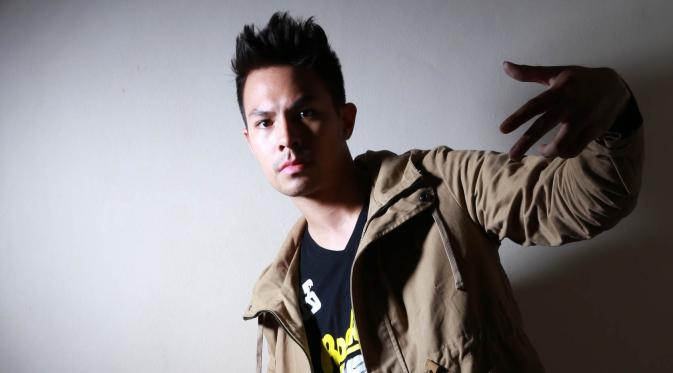 Bergaya ala rapper ternyata sukses membuat (Bintang.com)