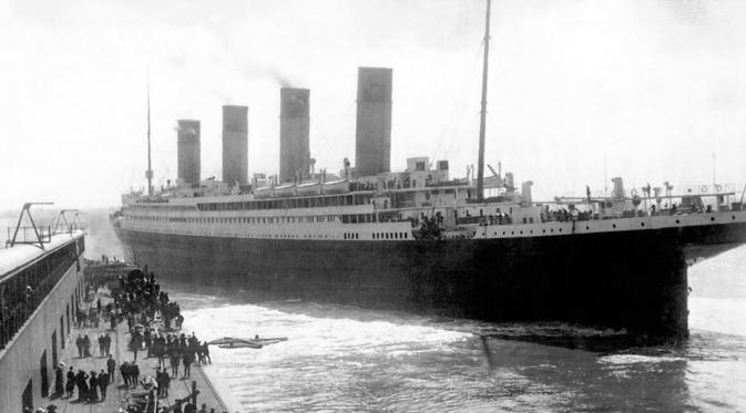 Pelayaran perdana Titanic  