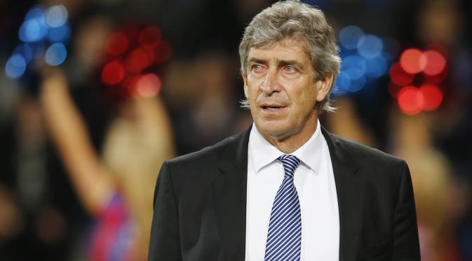 Football - Crystal Palace v Manchester City - Barclays Premier League - Selhurst Park - 6/4/15 Manchester City manager Manuel Pellegrini before the match Reuters / Suzanne Plunkett Livepic EDITORIAL USE ONLY.