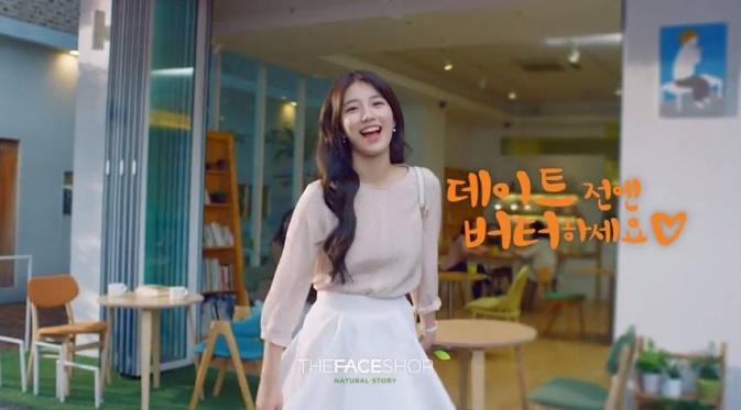 Suzy `Miss A` saat membintangi produk iklan kosmetika ternama, The Face Shop.